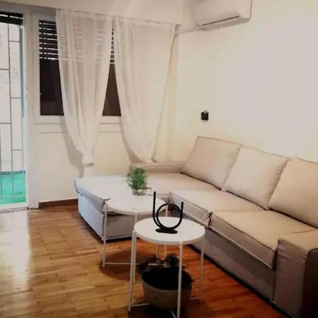 Apartment With Private Patio Athènes Extérieur photo