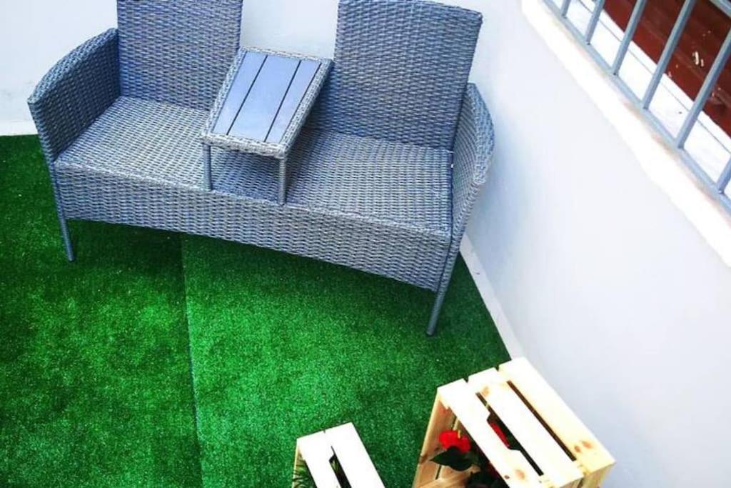Apartment With Private Patio Athènes Extérieur photo